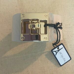 NWT Kelly style leatherette toggle bracelet
